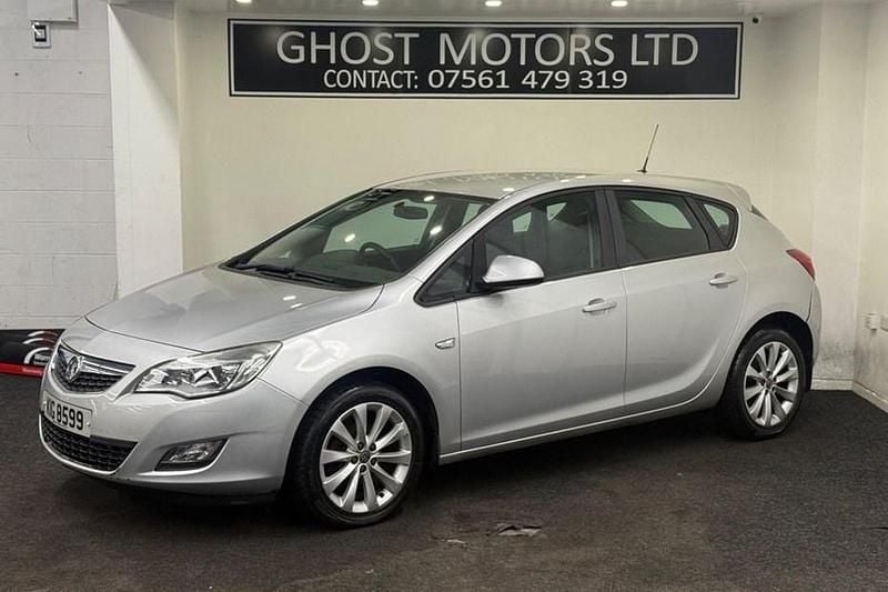 Used Vauxhall Astra Active 2012 Silver Hatchback