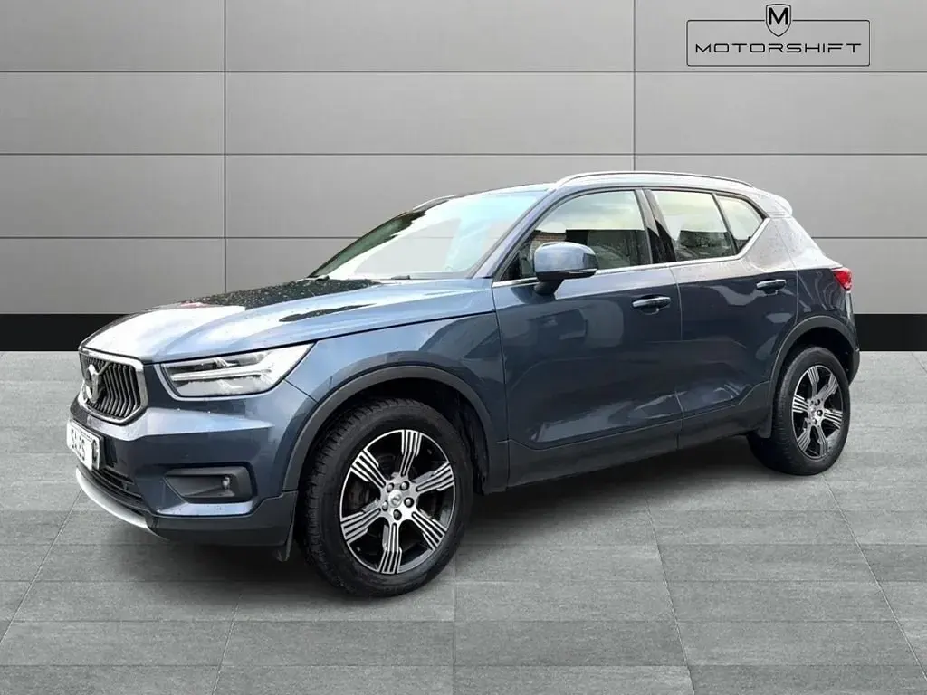 Usado Volvo XC40 Inscription 150 CV (110 kW) 2019 Azul SUV