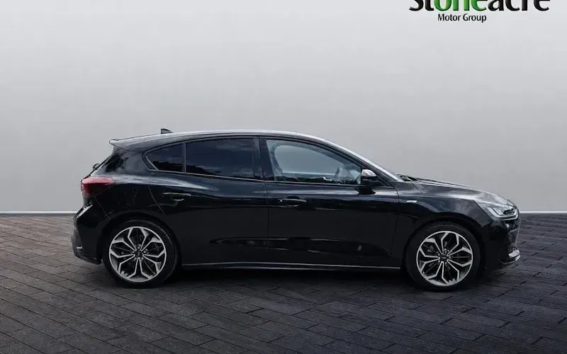 Used Ford Focus ST-Line X 155 HP (114 kW) 2021 Black Hatchback