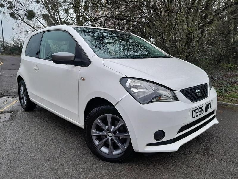 Used Seat Mii Design 2016 White Hatchback