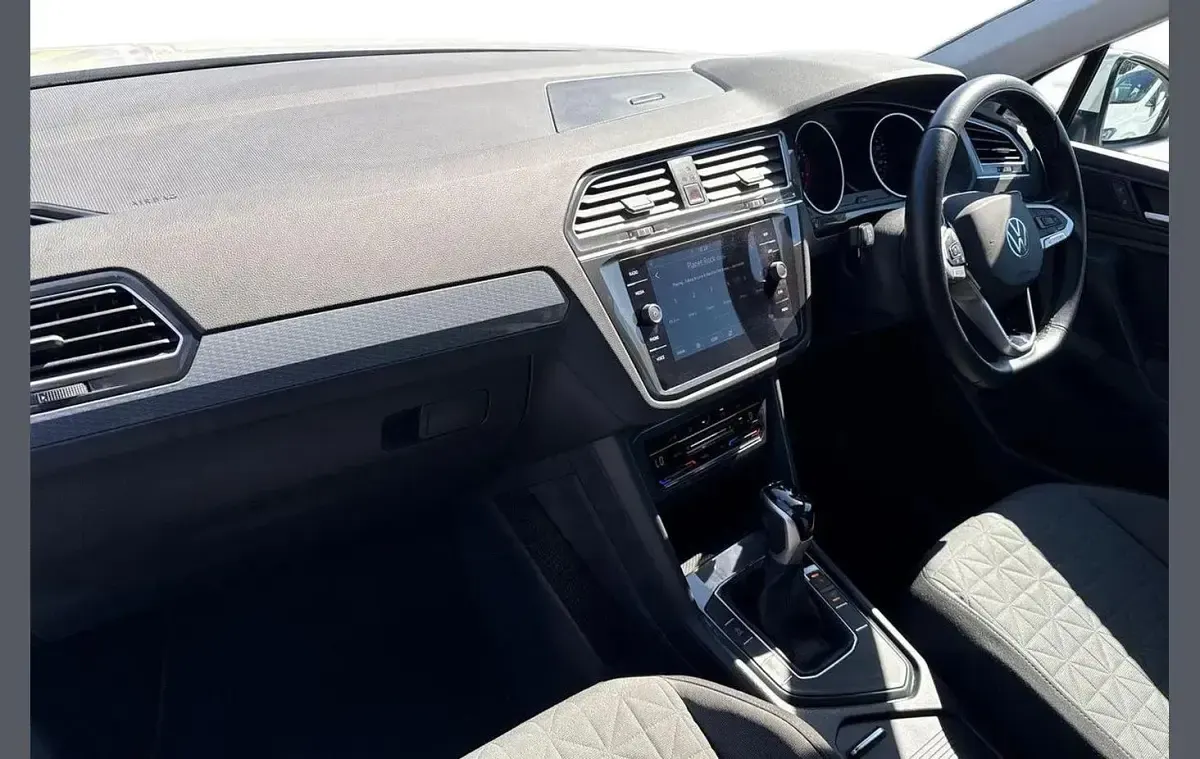 Used VW Tiguan Life 150 HP (110 kW) 2021 White SUV