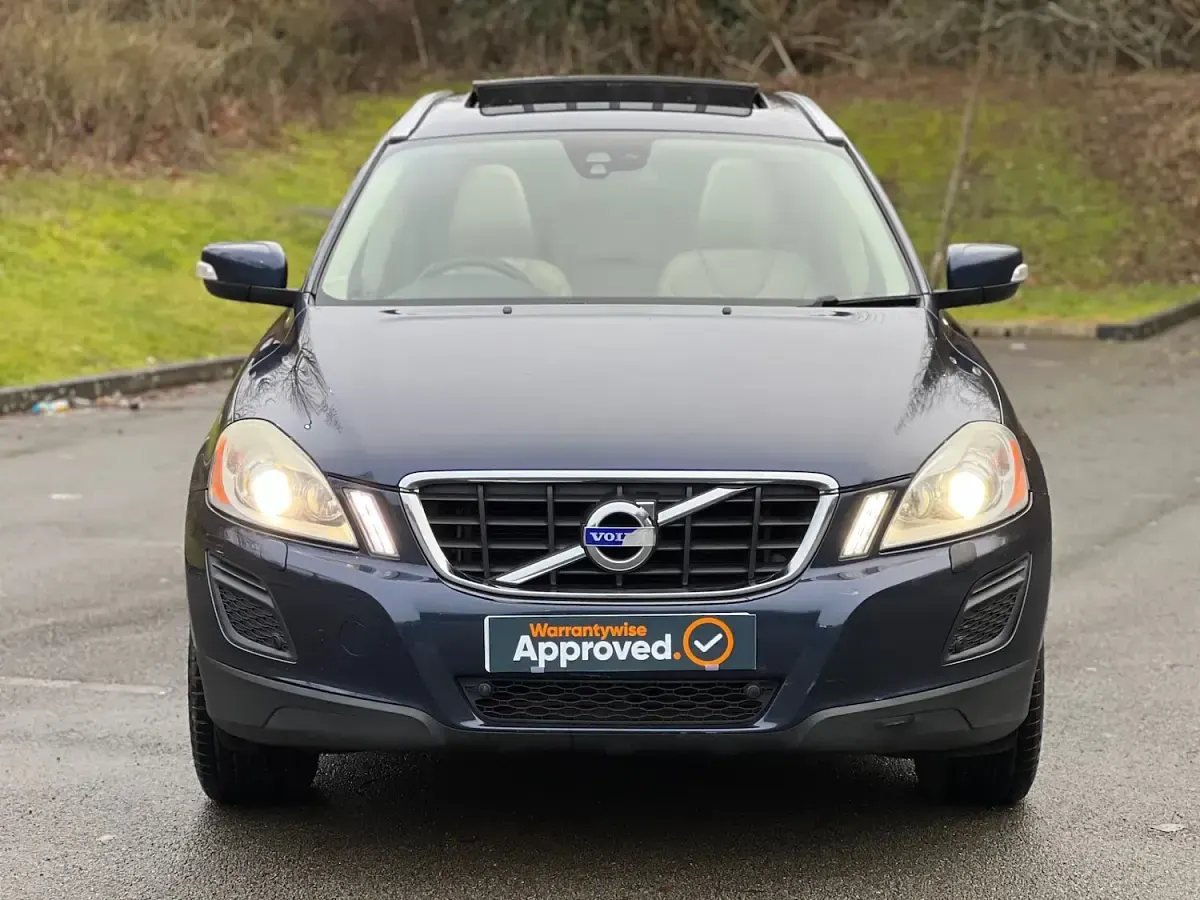Used Volvo XC60 SE Lux 215 HP (158 kW) 2012 Blue SUV