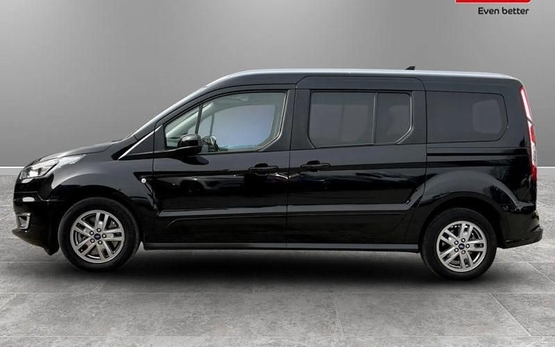 Used Ford Tourneo Titanium 120 HP (88 kW) 2021 Estate