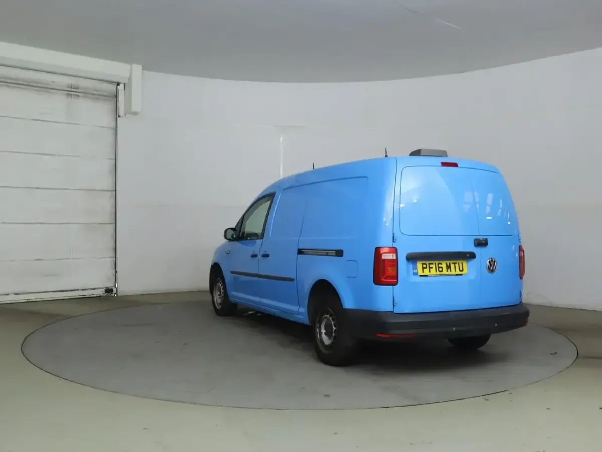 Used VW Caddy Maxi Startline 102 HP (75 kW) 2016 Blue MPV