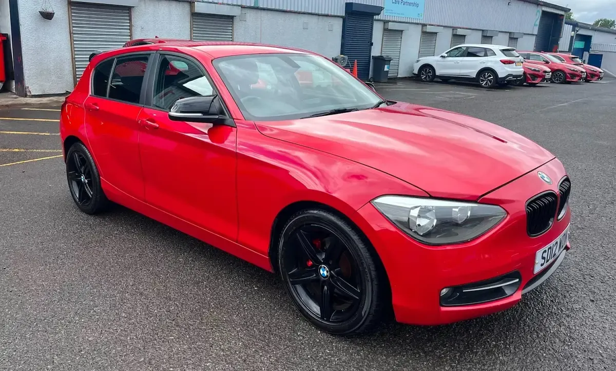 Used BMW 116 Sport Line 2012 Red Hatchback