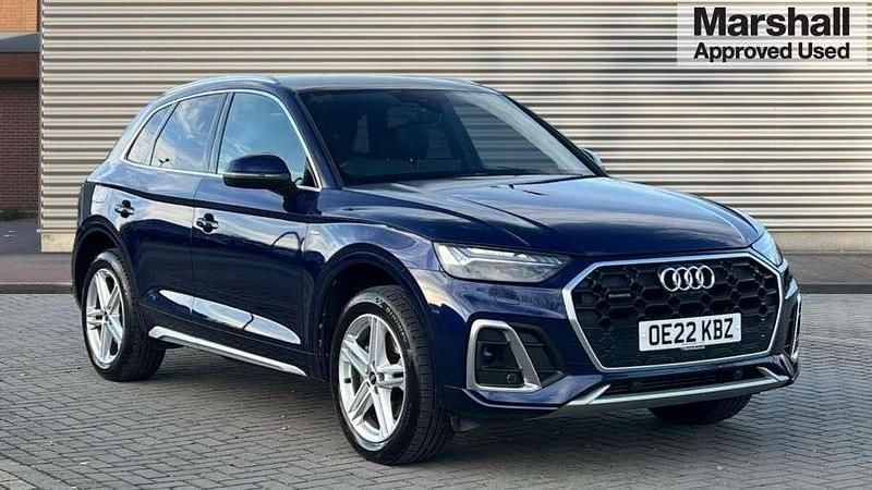 Blue Used 2022 Audi Q5 S-Line SUV | £29,470 (Good price) - Image 1/4