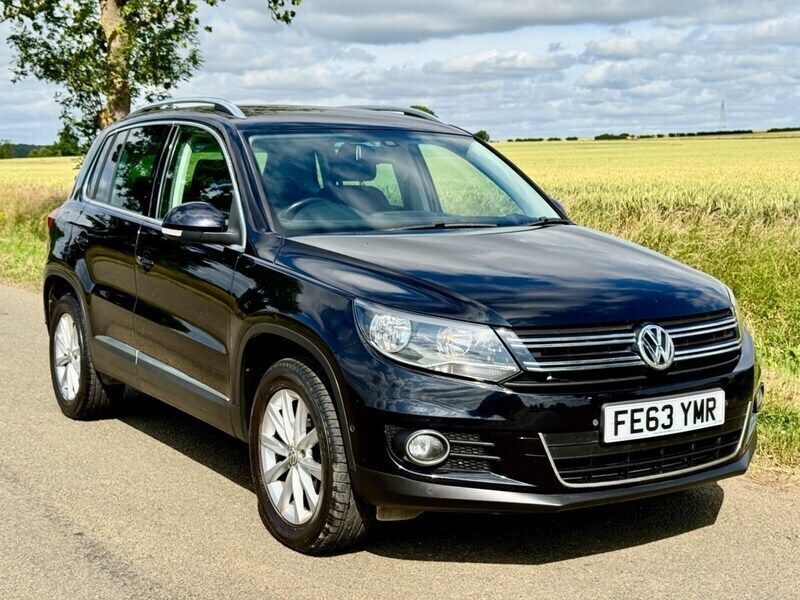 Black Used 2013 VW Tiguan SE SUV | £7,450 (Fair price) - Image 1/3