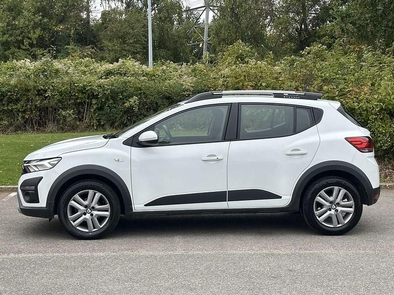 Used Dacia Sandero Comfort 90 HP (66 kW) 2021 White Hatchback