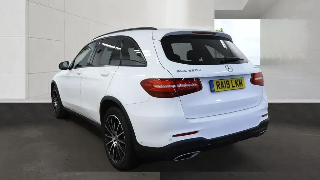 Used Mercedes GLC220 AMG 170 HP (125 kW) 2019 White SUV