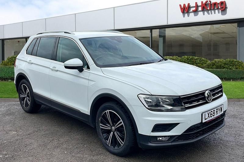 White Used 2018 VW Tiguan SE SUV | £15,195 (Fair price) - Image 1/3