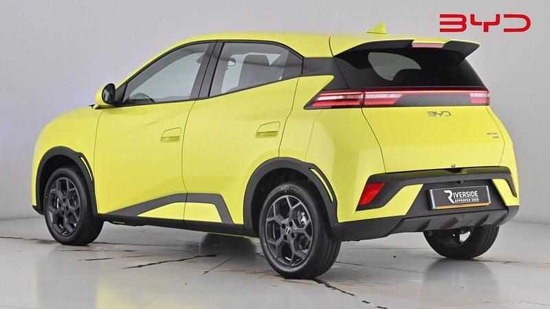 New BYD Dolphin Boost 64 kW (88 HP) 2025 Green Hatchback