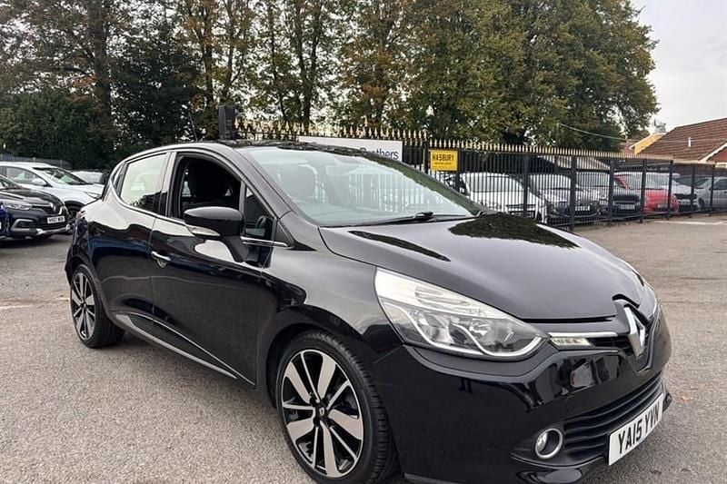 Black Used 2015 Renault Clio IV Dynamique Hatchback | £6,990 (Fair price) - Image 1/1