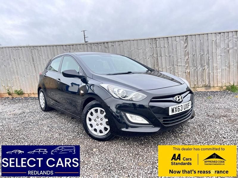 Used Hyundai i30 Classic 100 HP (73 kW) 2013 Black Hatchback