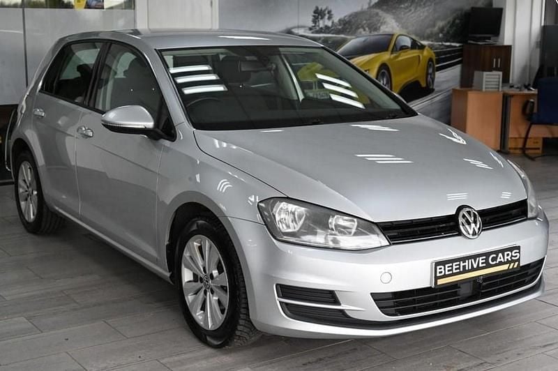 Used VW Golf VII SE 105 HP (77 kW) 2014 Silver Hatchback