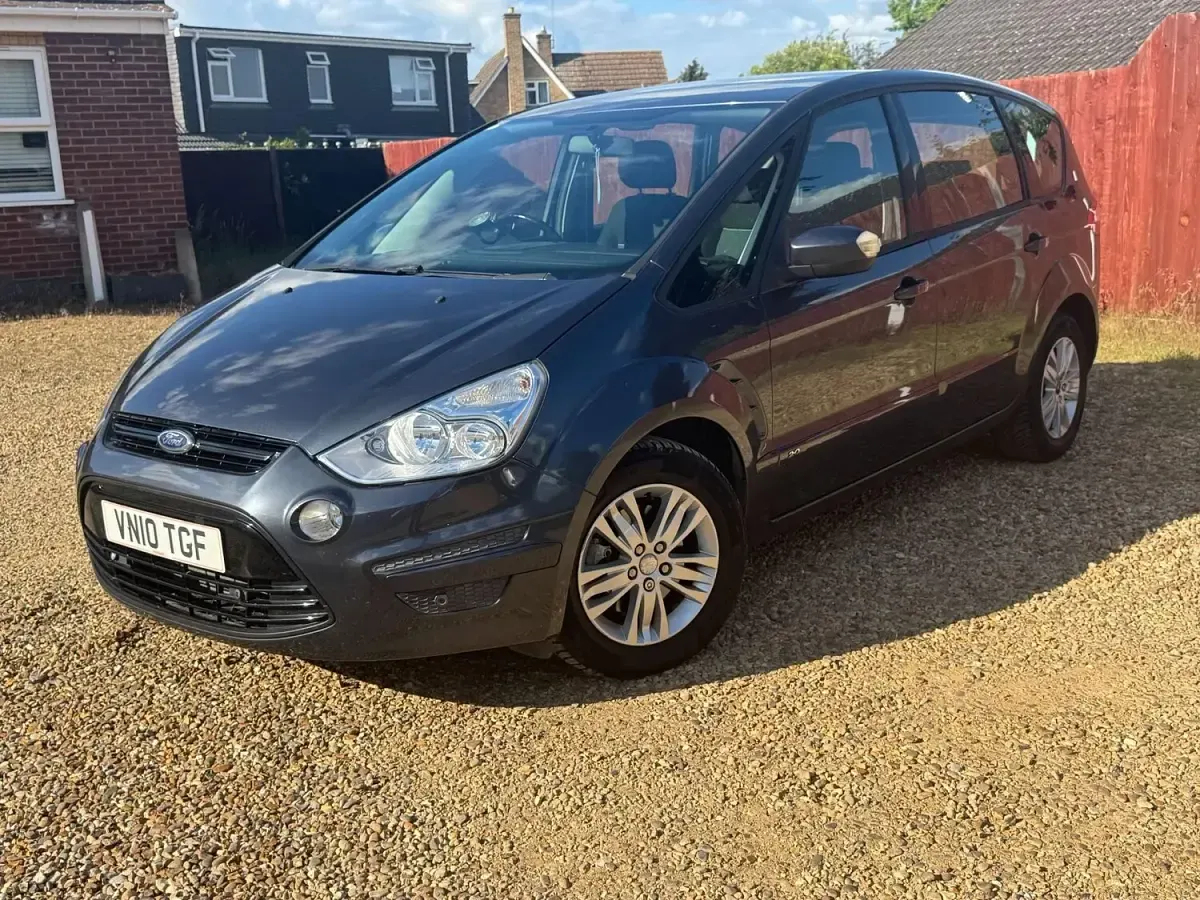 Used Ford S-MAX Zetec 140 HP (102 kW) 2010 Grey MPV