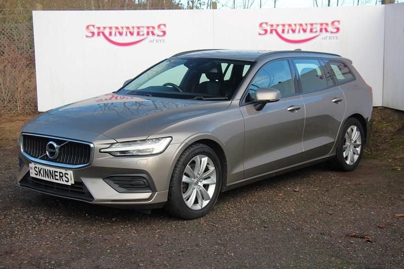 Used Volvo V60 Momentum 150 HP (110 kW) 2018 Grey Estate