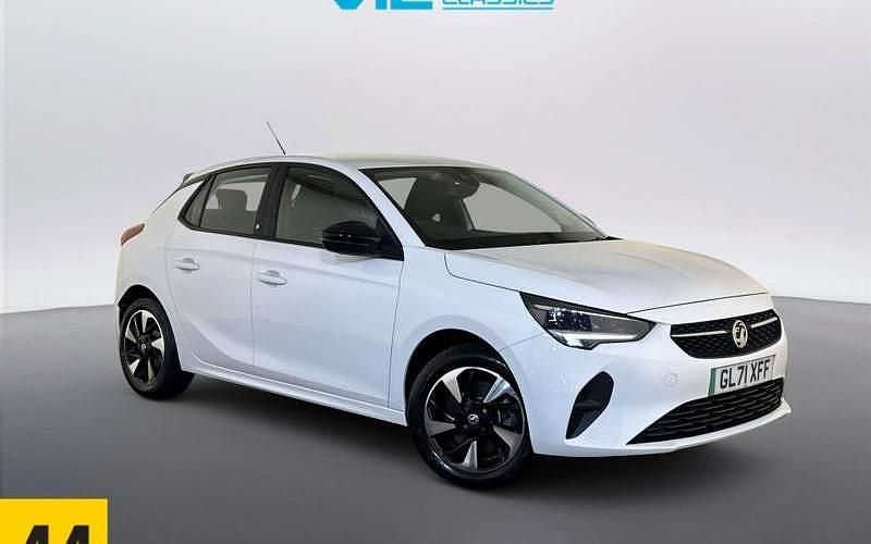 Second-hand Vauxhall Corsa-e 100 kW (136 CP) 2022 Alb Hatchback