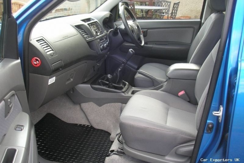 Used Toyota HiLux 144 HP (105 kW) 2012 Pickup