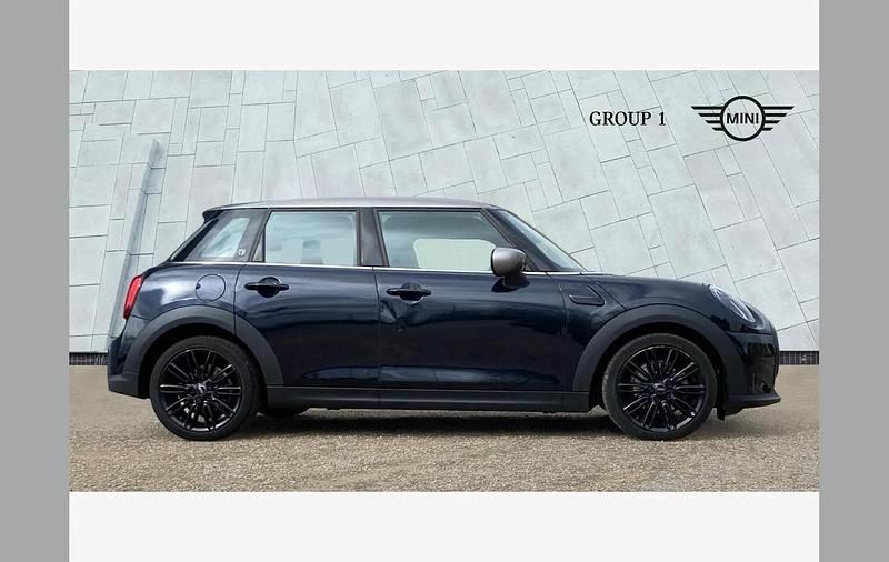 Used Mini Cooper Exclusive 136 HP (100 kW) 2023 Black Hatchback