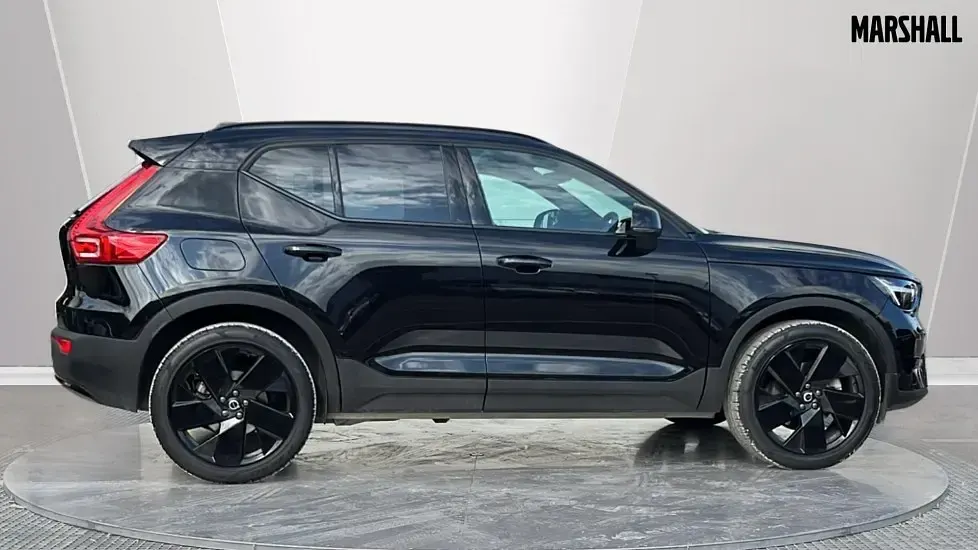 Used Volvo XC40 Plus 197 HP (144 kW) 2025 Black SUV