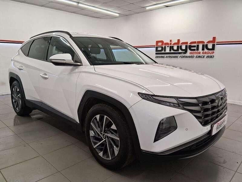 White Used 2022 Hyundai Tucson Premium SUV | £17,499 (A bit pricey) - Image 1/4