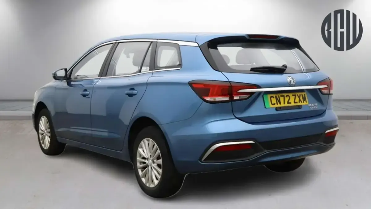 Used MG MG5 EV Excite 114 kW (156 HP) 2022 Blue Estate