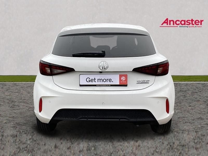 Used MG MG3 Trophy 194 HP (142 kW) 2025 White Hatchback