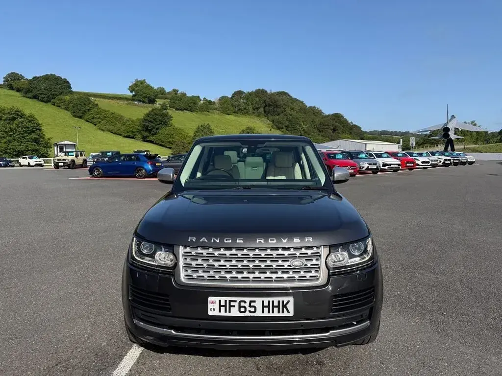 Used Land Rover Range Rover Vogue 339 HP (249 kW) 2016 Grey SUV