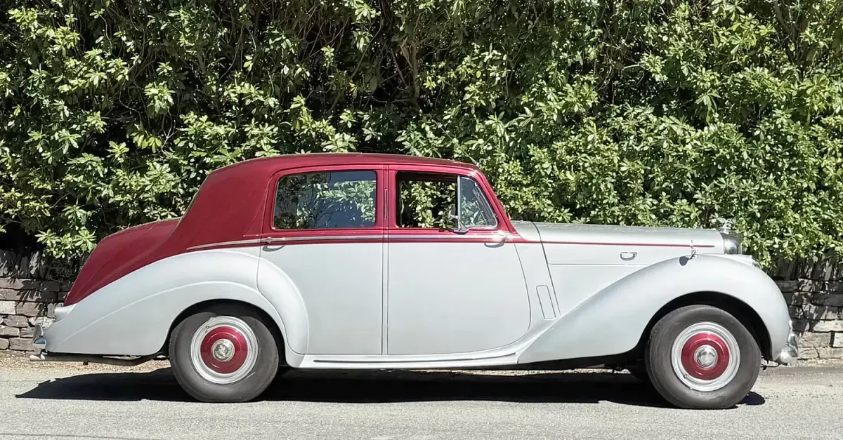 Used Bentley R Type 1954 Red/silver Sedan