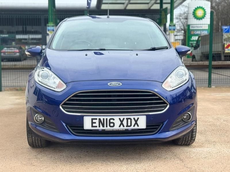 Used Ford Fiesta Zetec 2016 Blue Hatchback