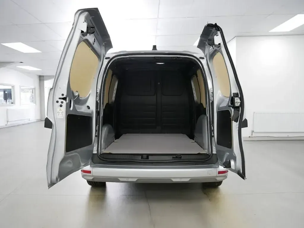 Używany Renault Kangoo 89 kW (122 KM) 2023 Szary Minivan