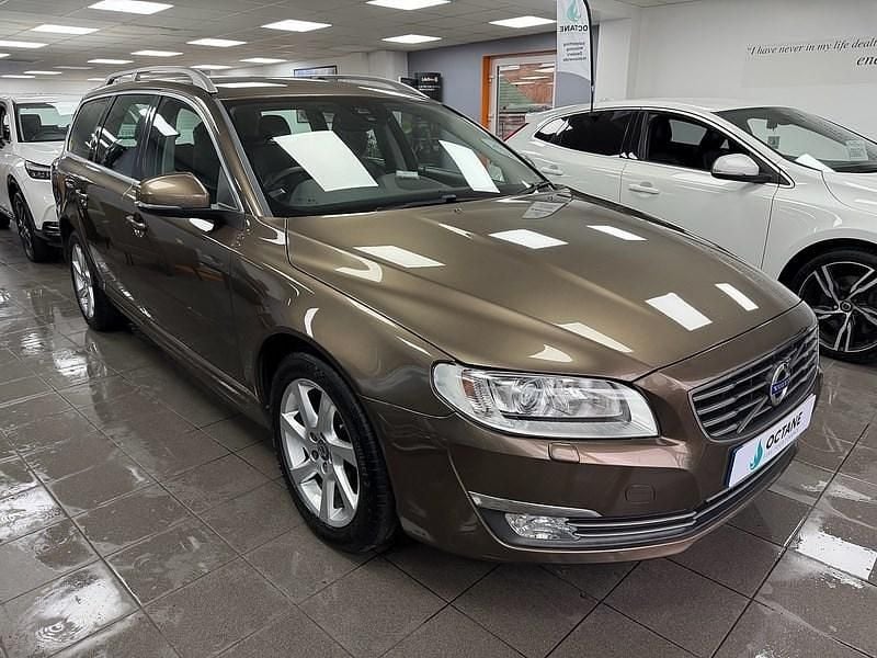 Used Volvo V70 SE Lux 181 HP (133 kW) 2014 Bronze Estate