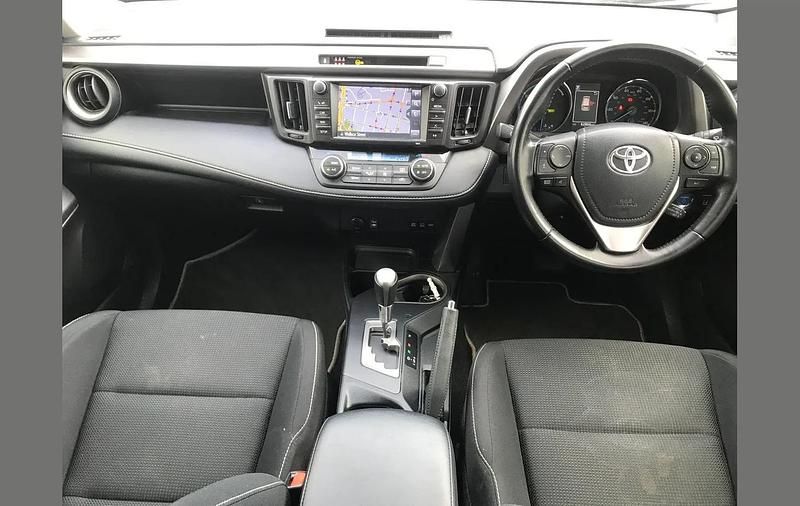 Used Toyota RAV4 Hybrid 194 HP (142 kW) 2018 Blue SUV