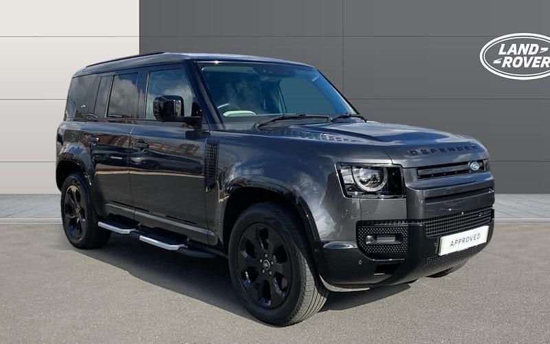 Used 2025 Land Rover Defender SE Dynamic SUV | £58,605 (Good price) - Image 1/4
