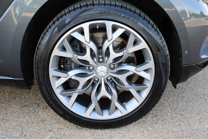 Used Aston Martin DBX 707 HP (519 kW) 2024 Grey SUV
