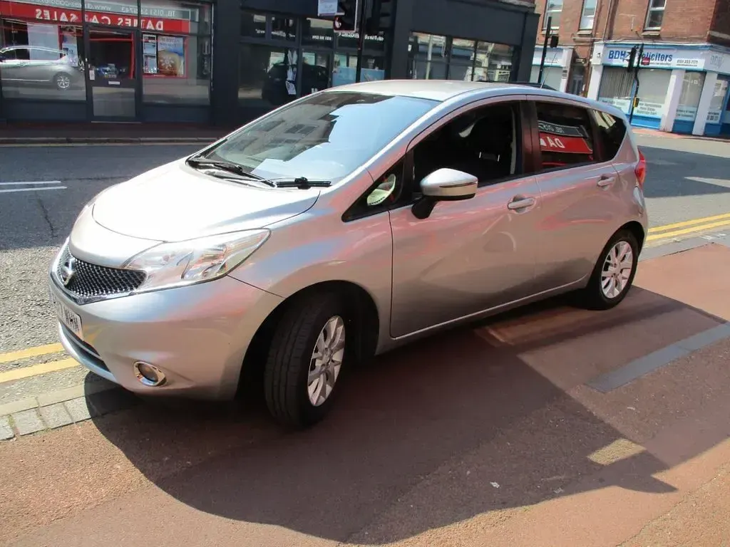 Used Nissan Note Acenta Premium 80 HP (58 kW) 2017 Silver Hatchback