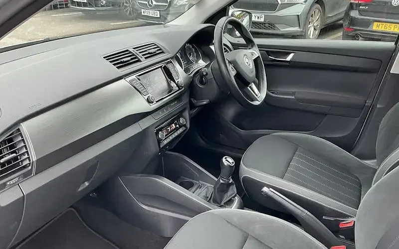 Used Skoda Fabia SE L 75 HP (55 kW) 2019 Silver Hatchback