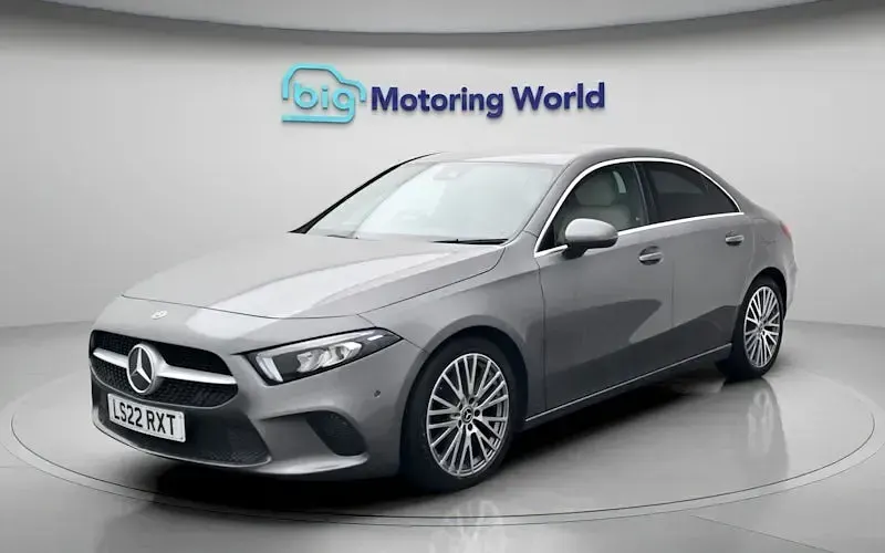 Gebraucht Mercedes A180 Executive 136 PS (100 kW) 2022 Grau Limousine