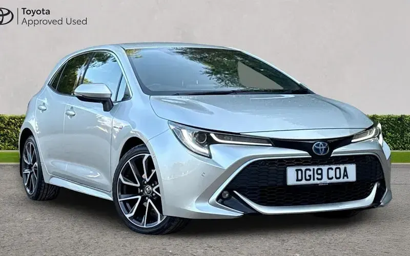 Used Toyota Corolla 122 HP (89 kW) 2019 Hatchback