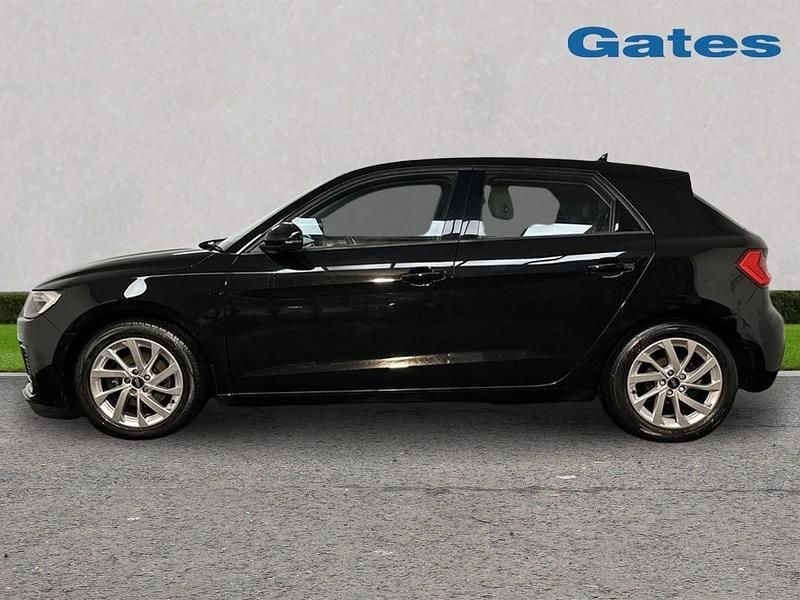 Begagnad Audi A1 Sport 2022 Svart SUV