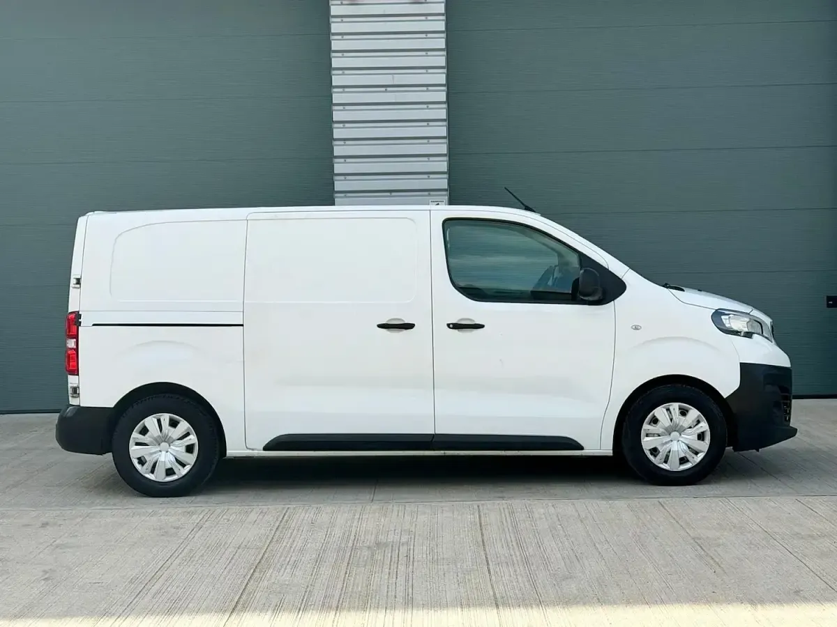 Used Peugeot Expert 2019 White Van