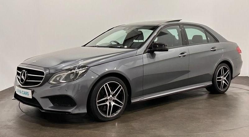 Usado Mercedes E350 Premium 258 HP (189 kW) 2016 Cinzento Sedan