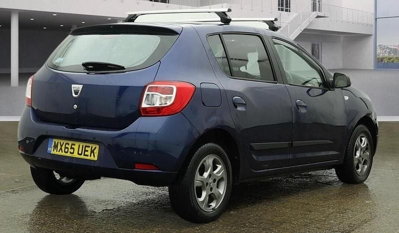 Used Dacia Sandero Lauréate 2015 Blue Hatchback