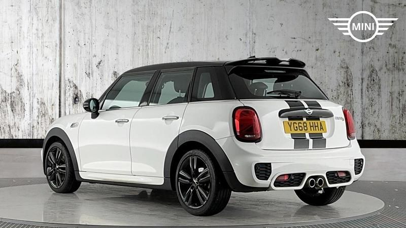 Used Mini Cooper S Hatch 189 HP (139 kW) 2018 White Hatchback