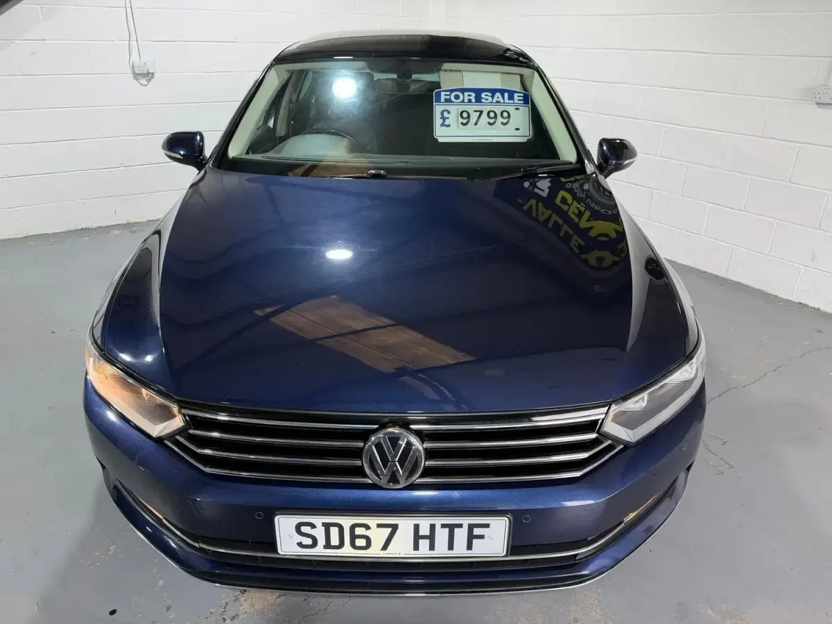 Begagnad VW Passat GT 120 HK (88 kW) 2017 Blå Sedan