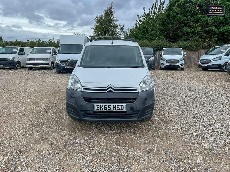 Used Citroën Berlingo 75 HP (55 kW) 2015 White MPV