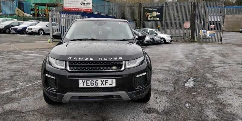 Black Used 2015 Land Rover Range Rover evoque SE Estate | £6,295 (Good price) - Image 1/4