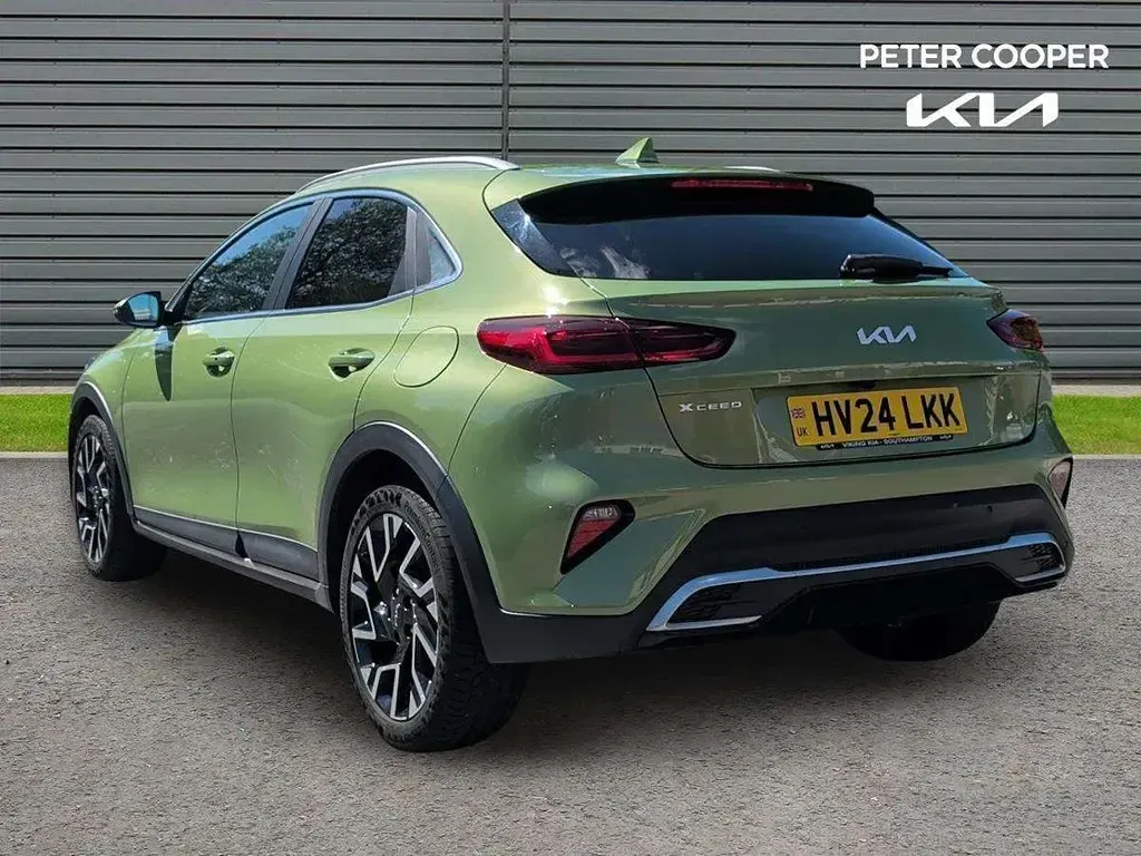 Used Kia XCeed 158 HP (116 kW) 2024 Green SUV