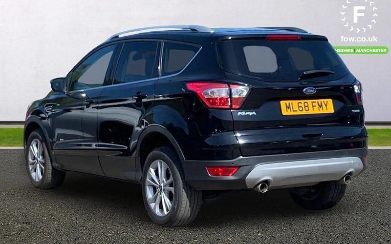 Gebraucht Ford Kuga Titanium 182 PS (133 kW) 2018 Schwarz SUV