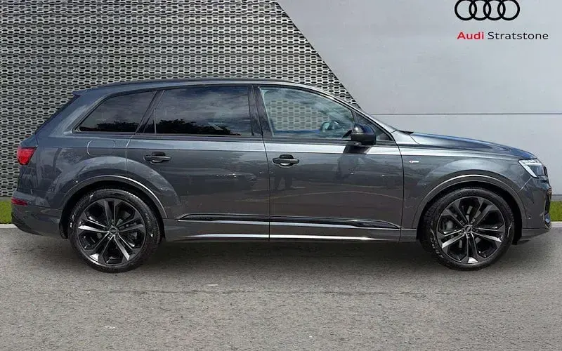 Used Audi Q7 Black Edition 231 HP (169 kW) 2026 Grey SUV